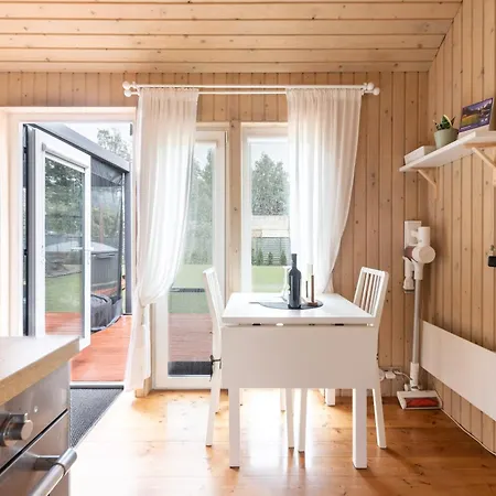 Romantic House Nandi Rezidence Janupietis Semesterbostad Mellupi